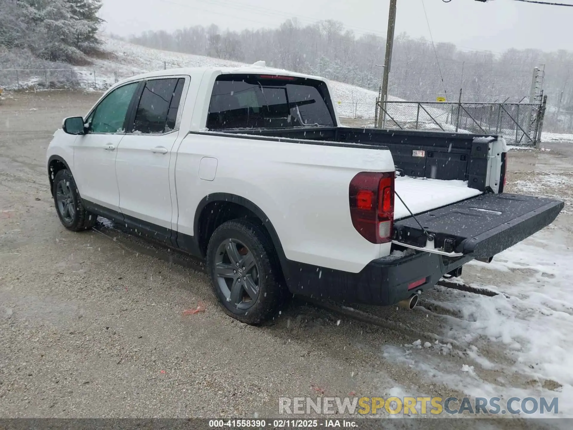3 fotografías del automóvil dañado 5FPYK3F59PB054823 HONDA RIDGELINE 2023