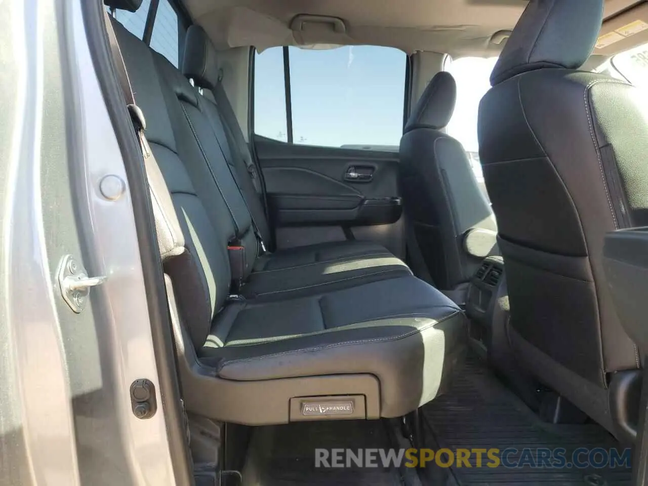 10 fotografías del automóvil dañado 5FPYK3F5XPB055432 HONDA RIDGELINE 2023