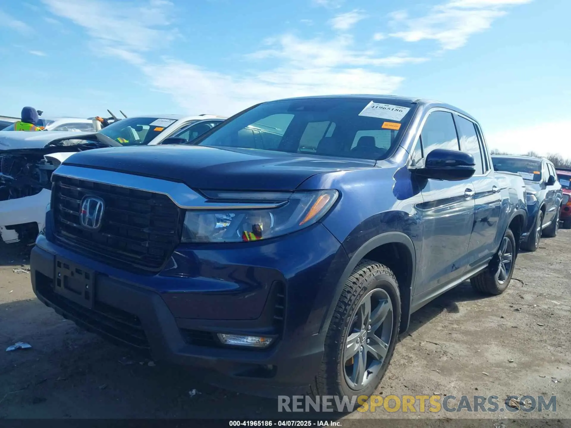 2 fotografías del automóvil dañado 5FPYK3F78PB060503 HONDA RIDGELINE 2023