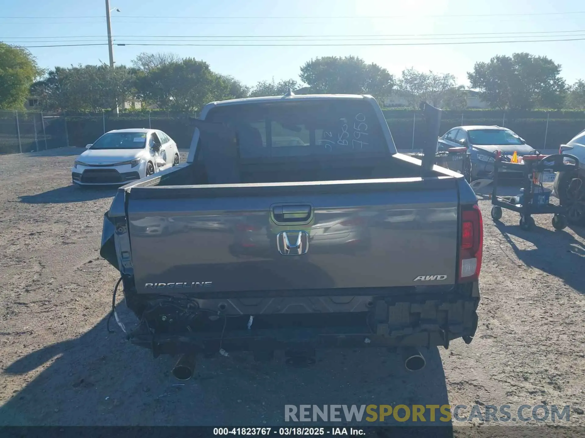 17 fotografías del automóvil dañado 5FPYK3F7XPB007950 HONDA RIDGELINE 2023