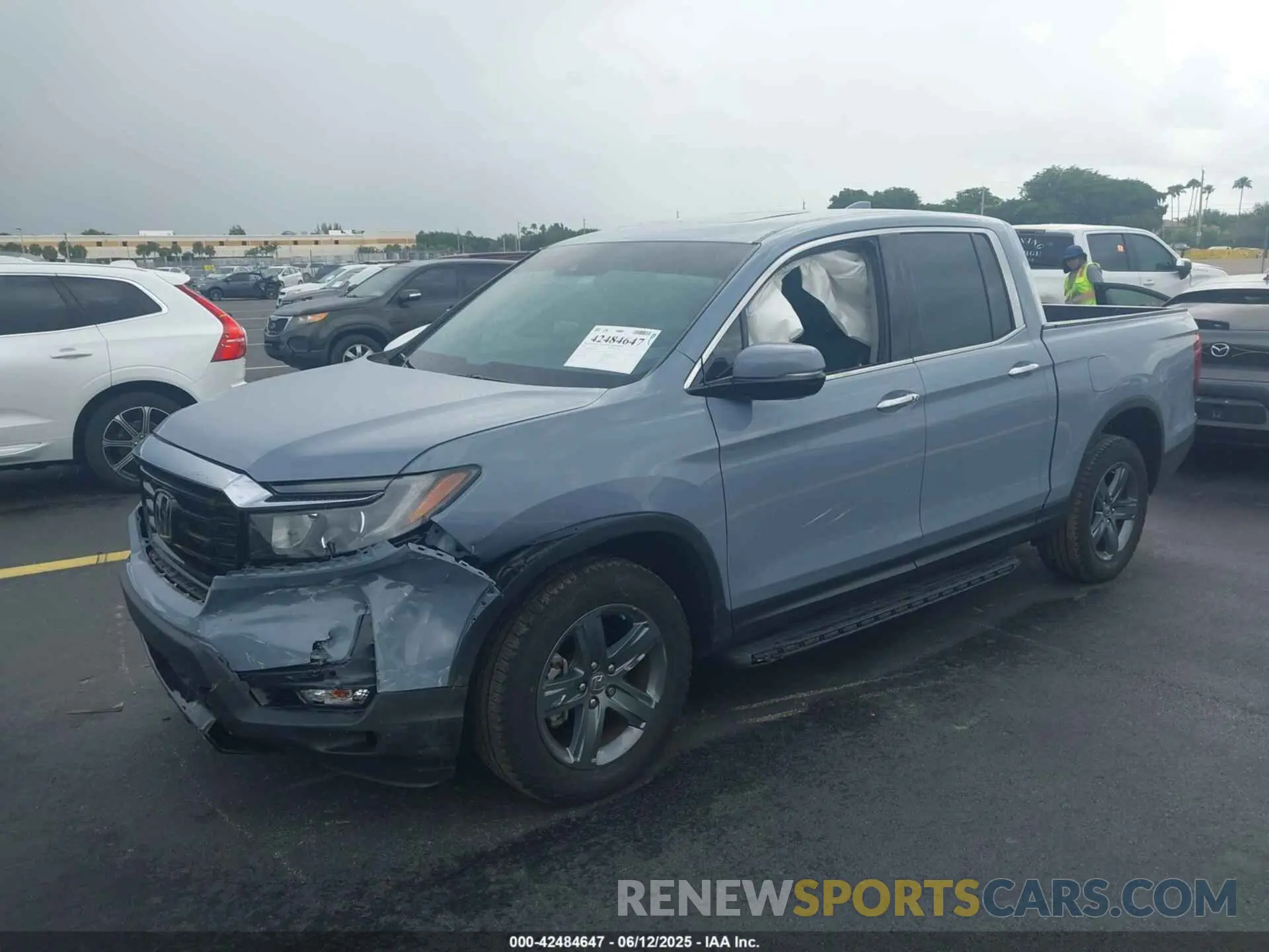 2 fotografías del automóvil dañado 5FPYK3F7XPB065203 HONDA RIDGELINE 2023