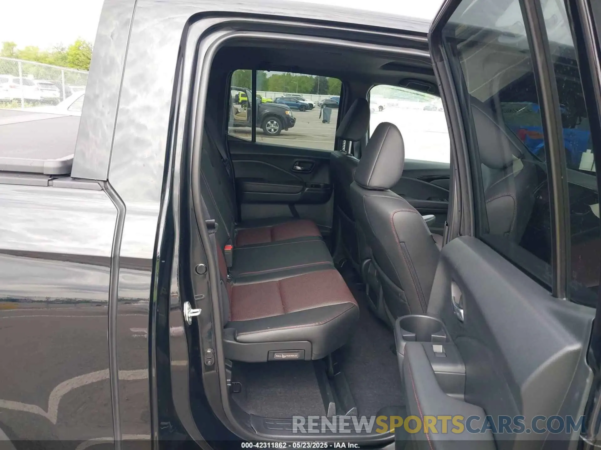 8 fotografías del automóvil dañado 5FPYK3F86PB015746 HONDA RIDGELINE 2023