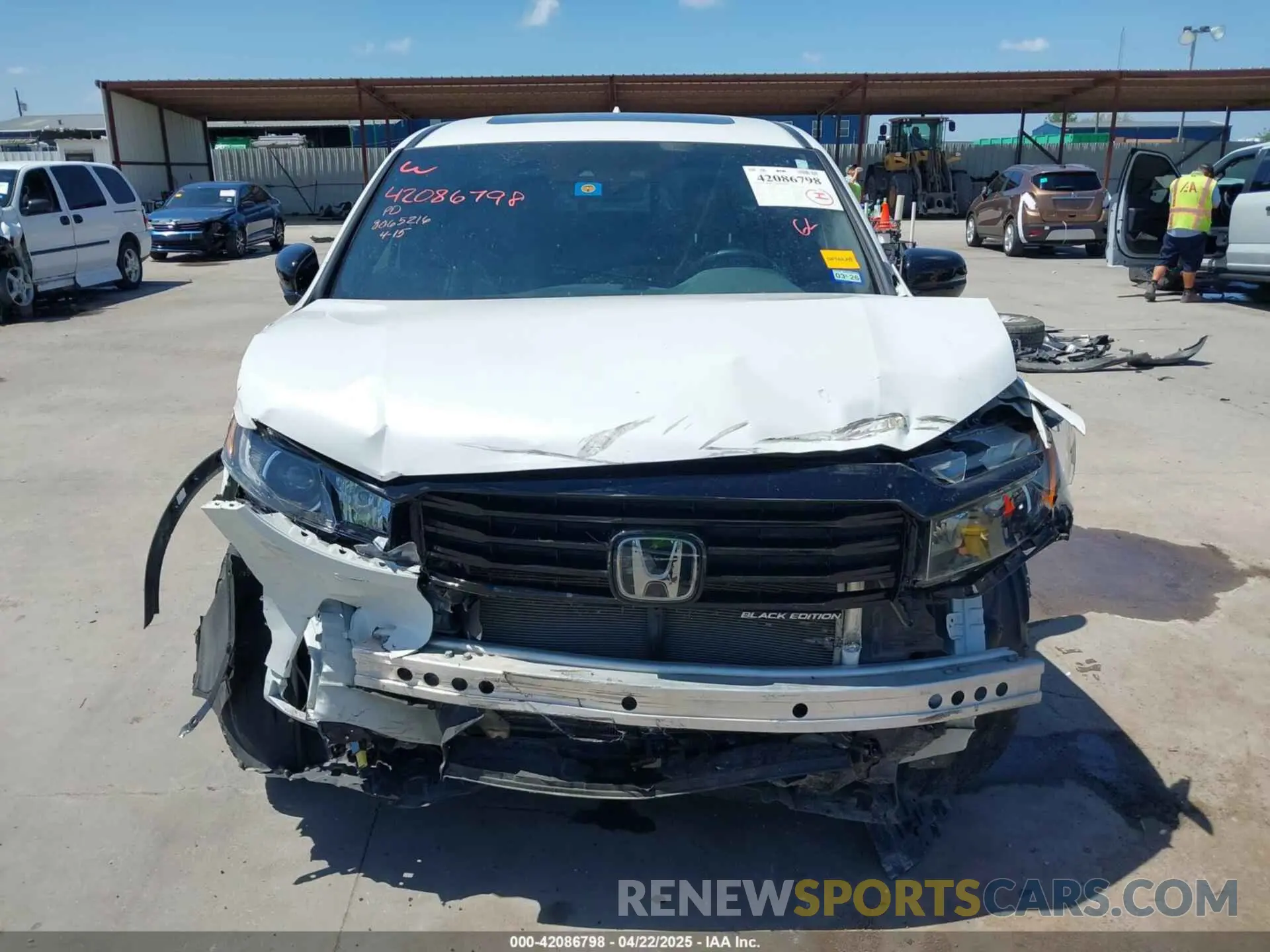 12 fotografías del automóvil dañado 5FPYK3F8XPB009920 HONDA RIDGELINE 2023