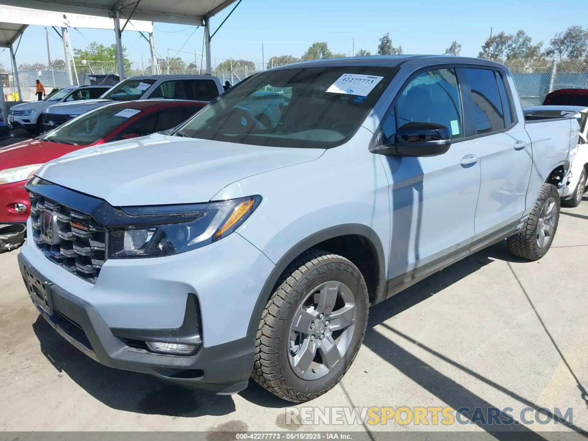 2 fotografías del automóvil dañado 5FPYK3F62SB020286 HONDA RIDGELINE 2025