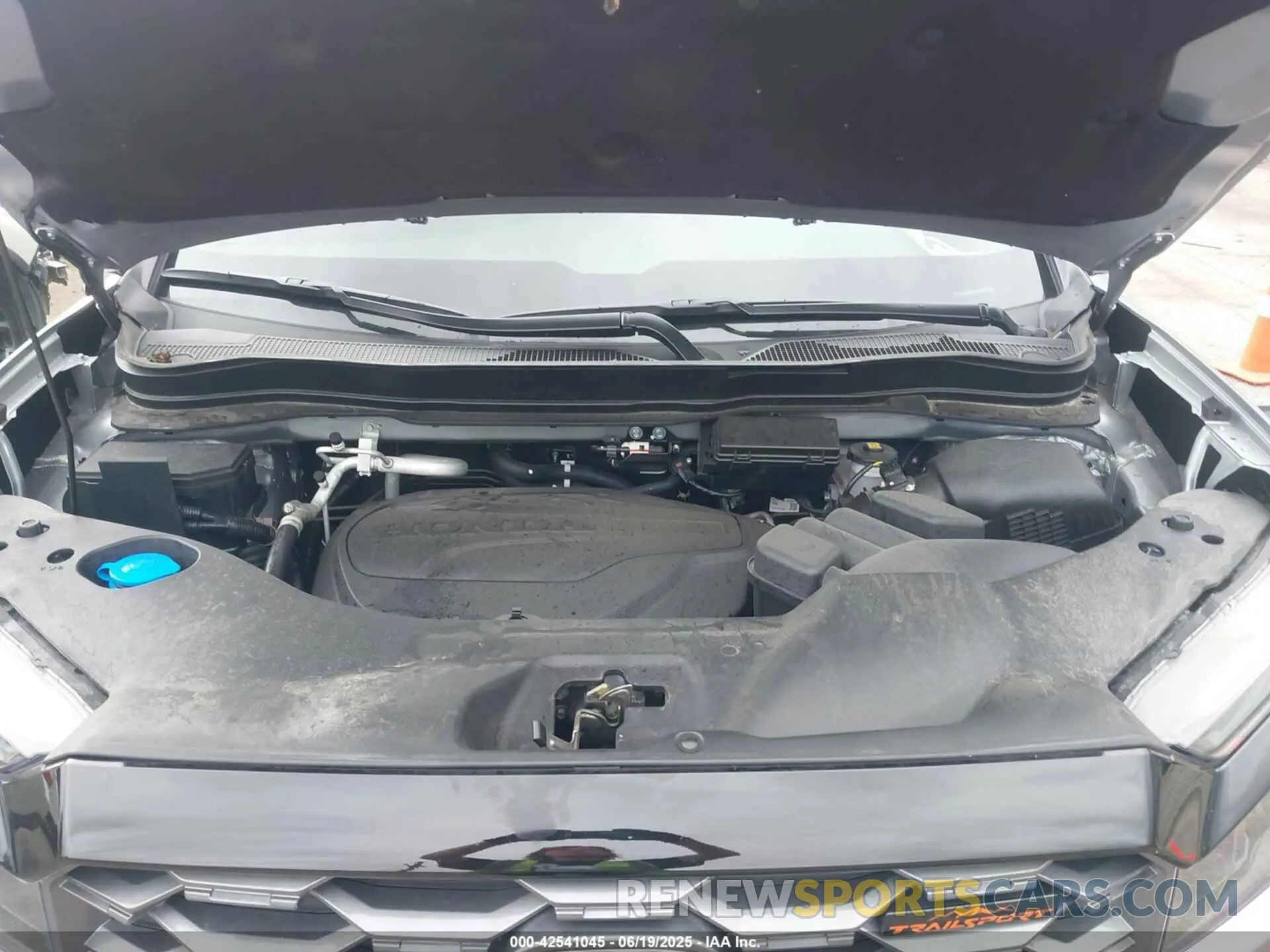 10 fotografías del automóvil dañado 5FPYK3F68SB017165 HONDA RIDGELINE 2025