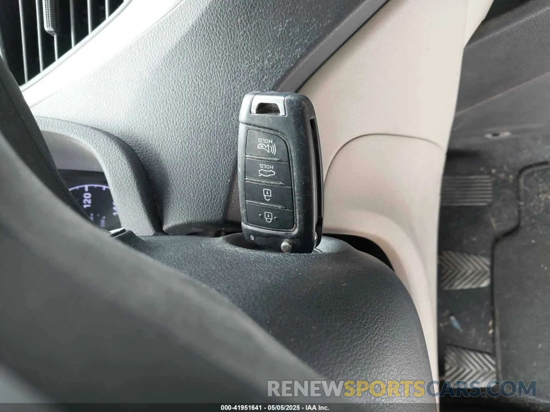 11 fotografías del automóvil dañado 3KPC24A30KE051161 HYUNDAI ACCENT 2019