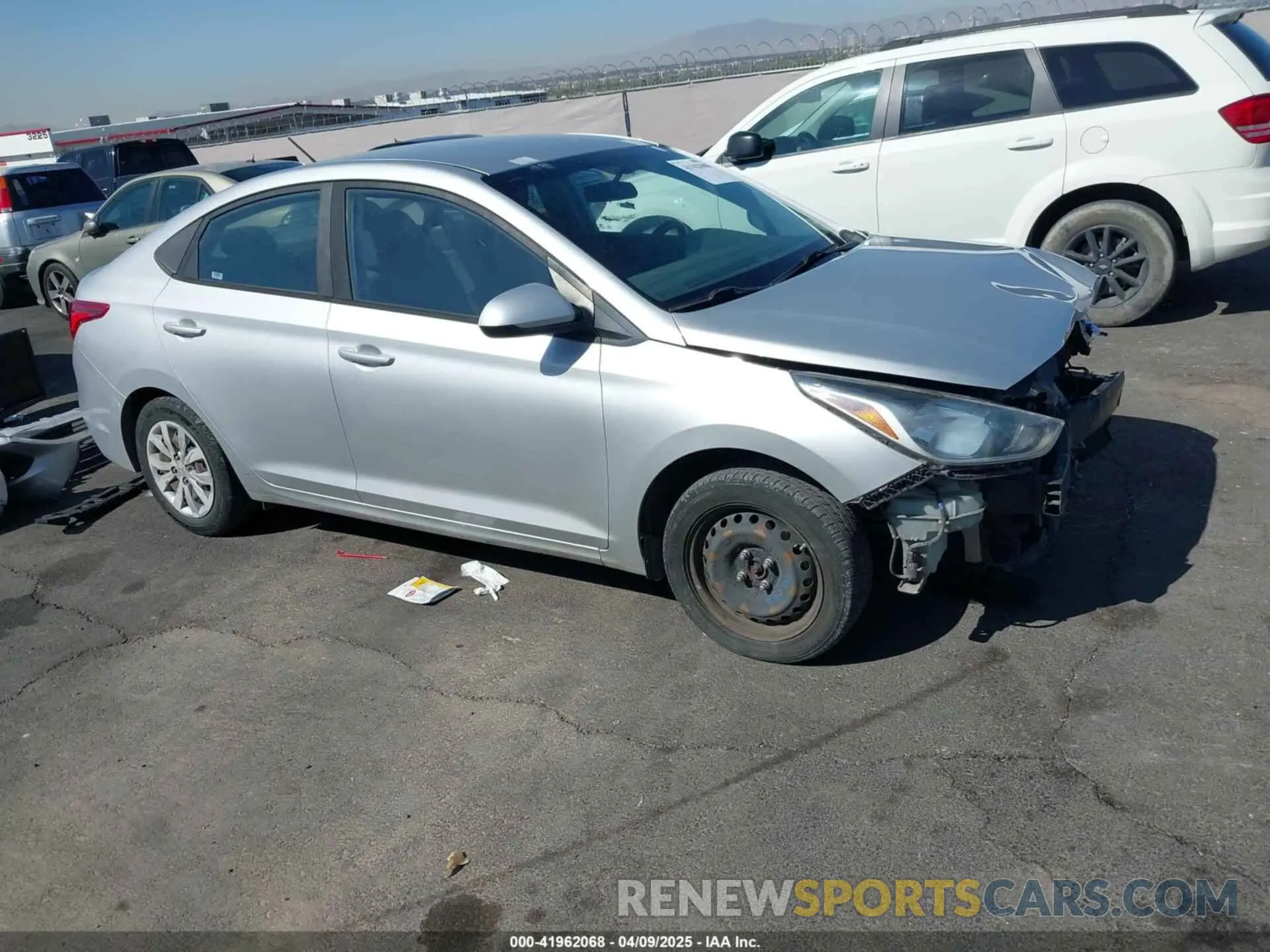 1 fotografías del automóvil dañado 3KPC24A30KE057011 HYUNDAI ACCENT 2019