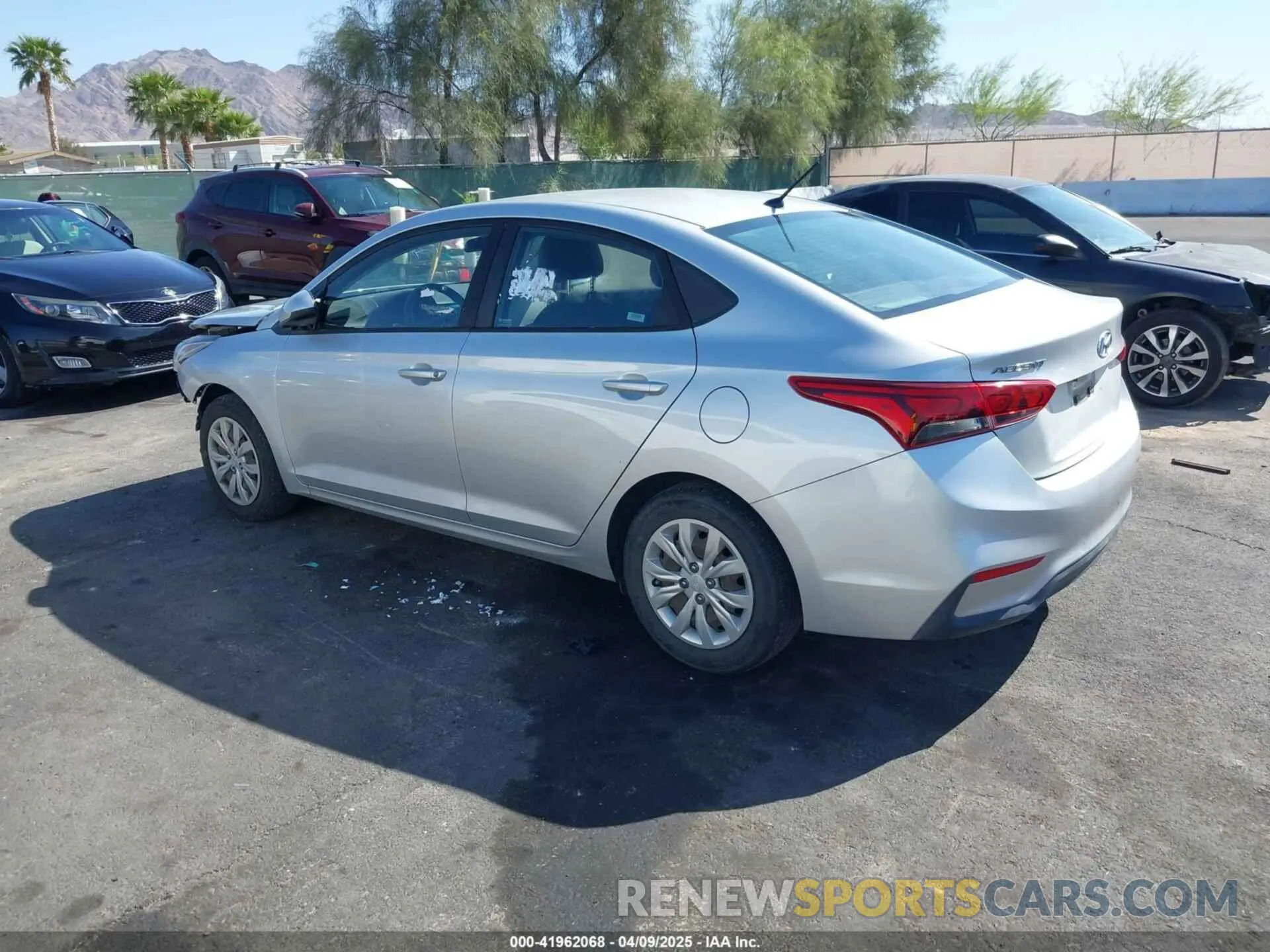 3 fotografías del automóvil dañado 3KPC24A30KE057011 HYUNDAI ACCENT 2019
