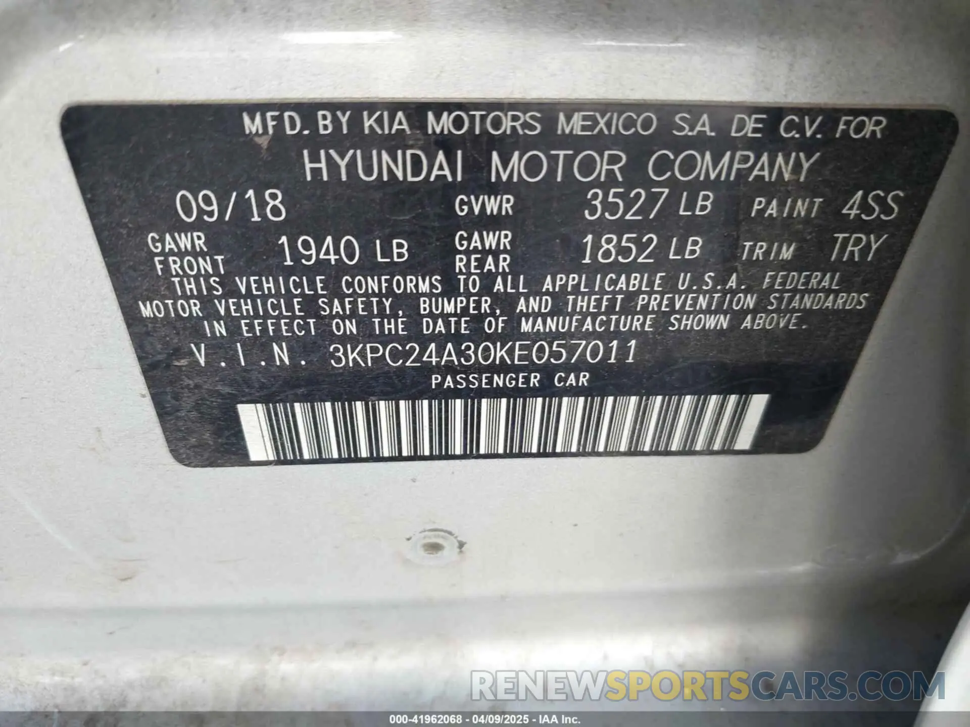 9 fotografías del automóvil dañado 3KPC24A30KE057011 HYUNDAI ACCENT 2019