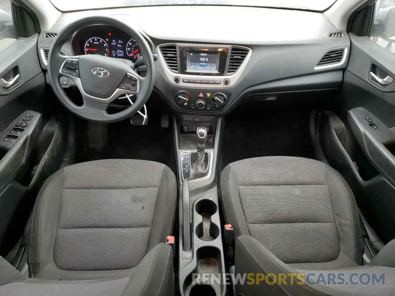 8 fotografías del automóvil dañado 3KPC24A30KE069885 HYUNDAI ACCENT 2019