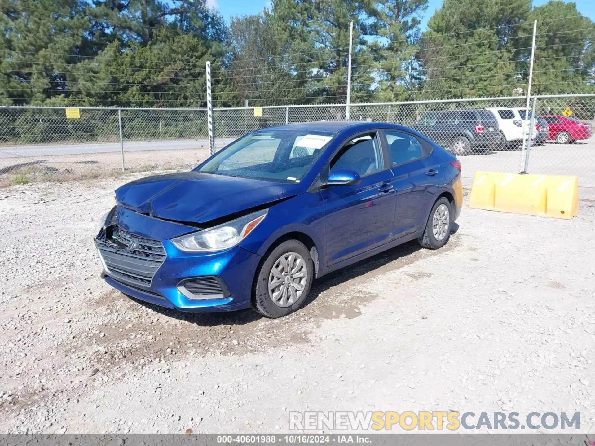 2 fotografías del automóvil dañado 3KPC24A30KE070213 HYUNDAI ACCENT 2019