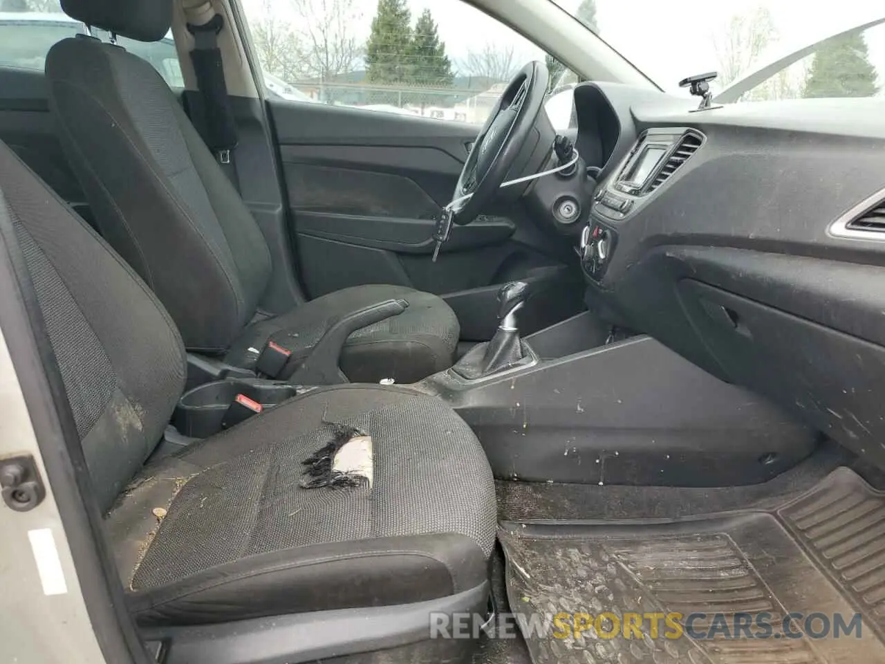 7 fotografías del automóvil dañado 3KPC24A31KE040069 HYUNDAI ACCENT 2019