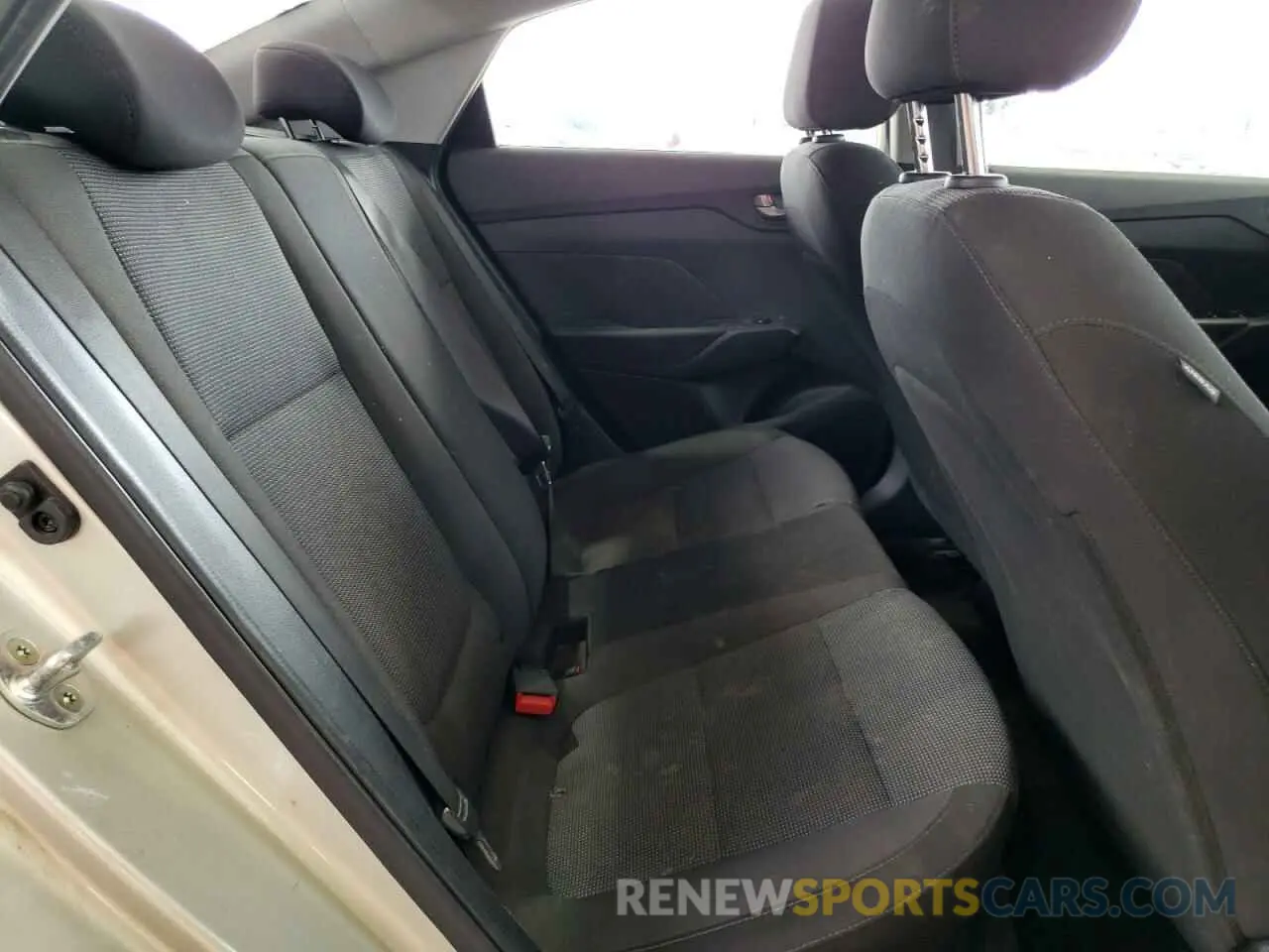10 fotografías del automóvil dañado 3KPC24A31KE050763 HYUNDAI ACCENT 2019