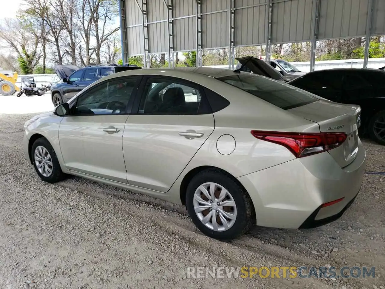 2 fotografías del automóvil dañado 3KPC24A31KE050763 HYUNDAI ACCENT 2019