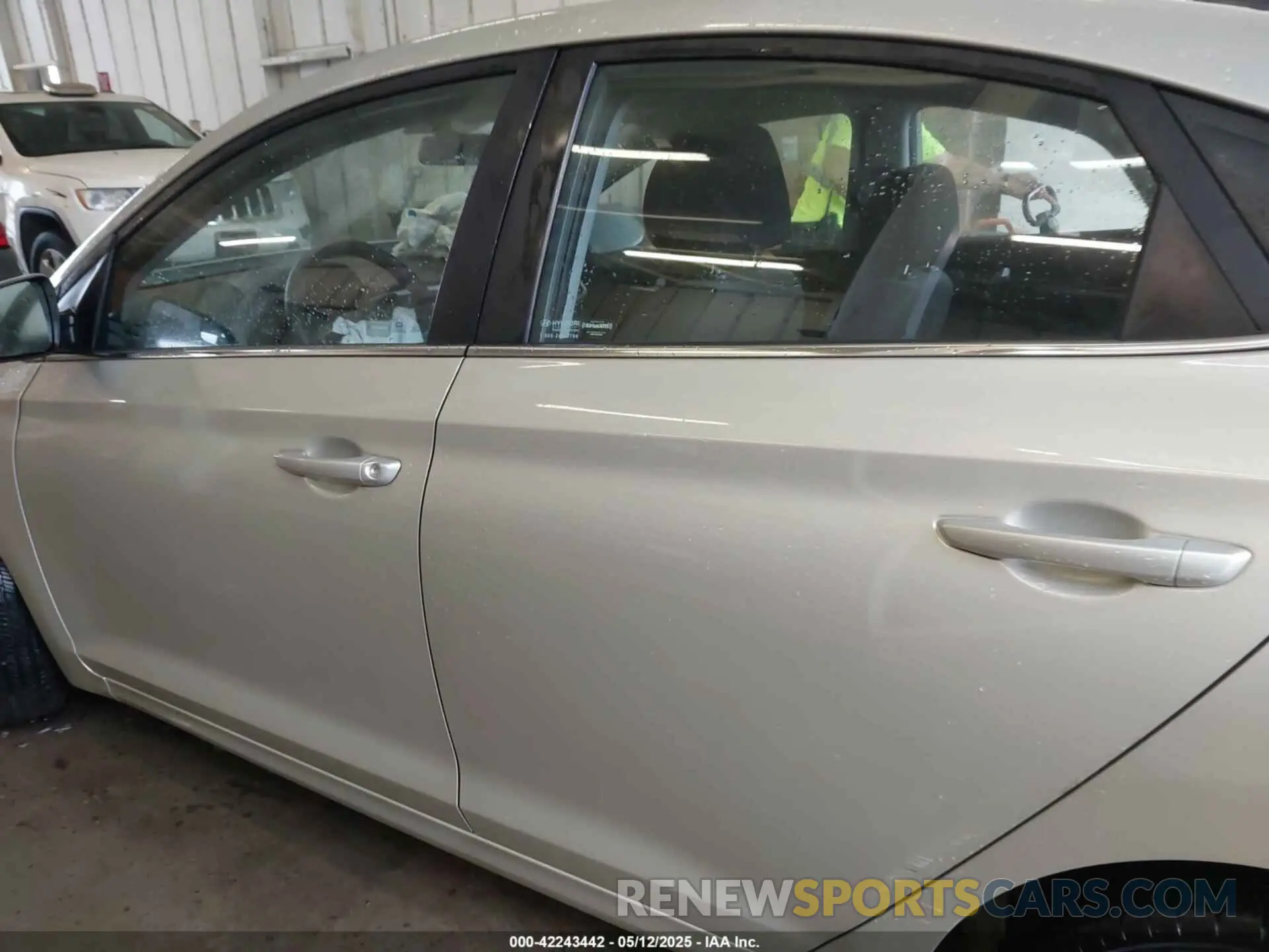 13 fotografías del automóvil dañado 3KPC24A31KE061360 HYUNDAI ACCENT 2019