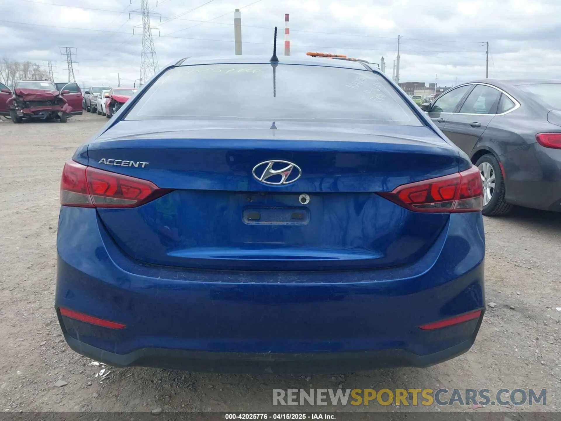 17 fotografías del automóvil dañado 3KPC24A31KE072200 HYUNDAI ACCENT 2019