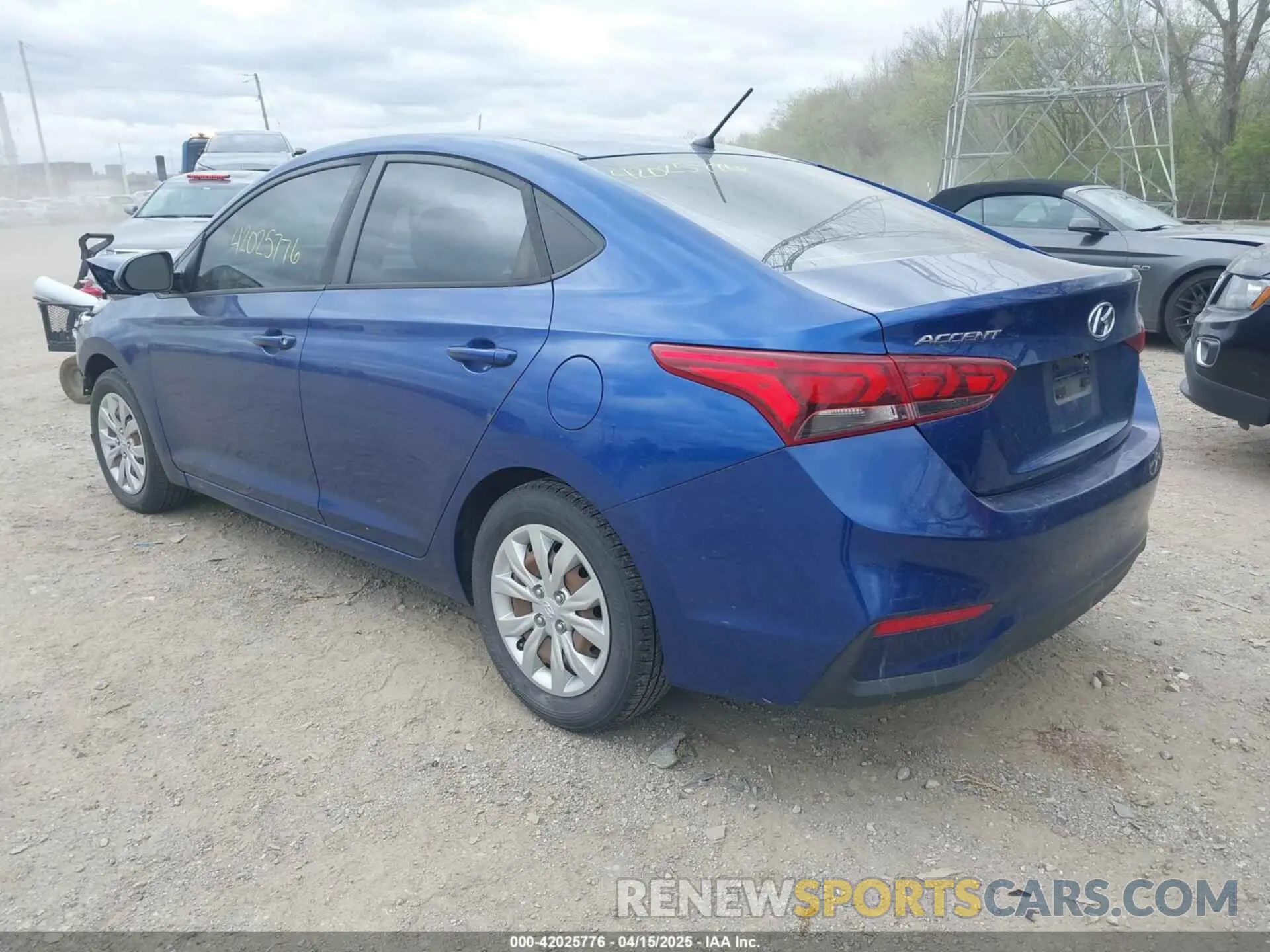 3 fotografías del automóvil dañado 3KPC24A31KE072200 HYUNDAI ACCENT 2019