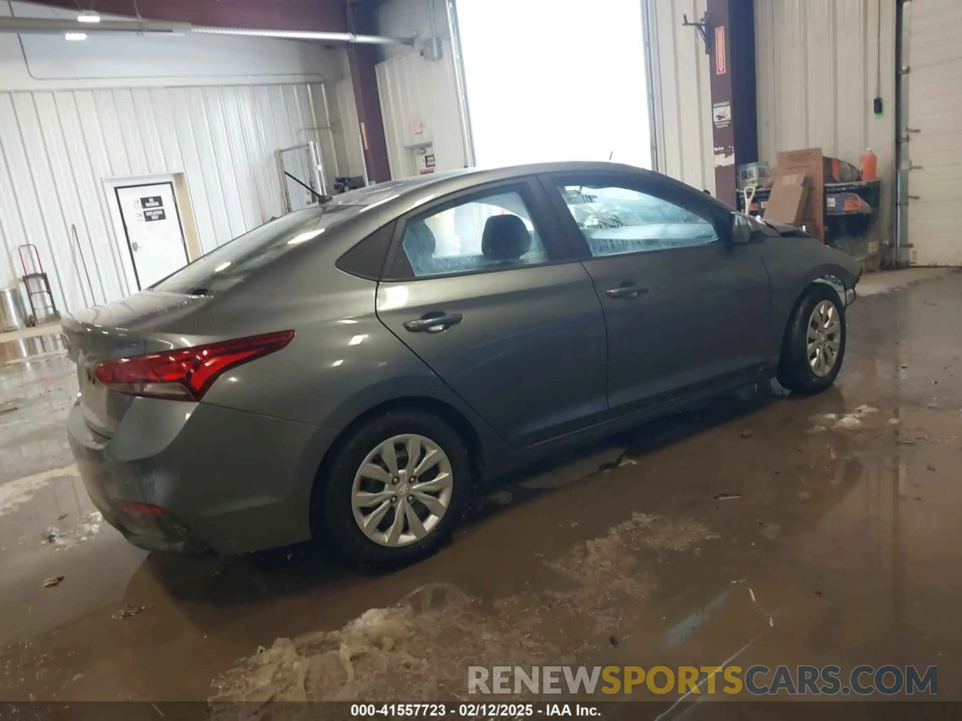 4 fotografías del automóvil dañado 3KPC24A31KE082502 HYUNDAI ACCENT 2019