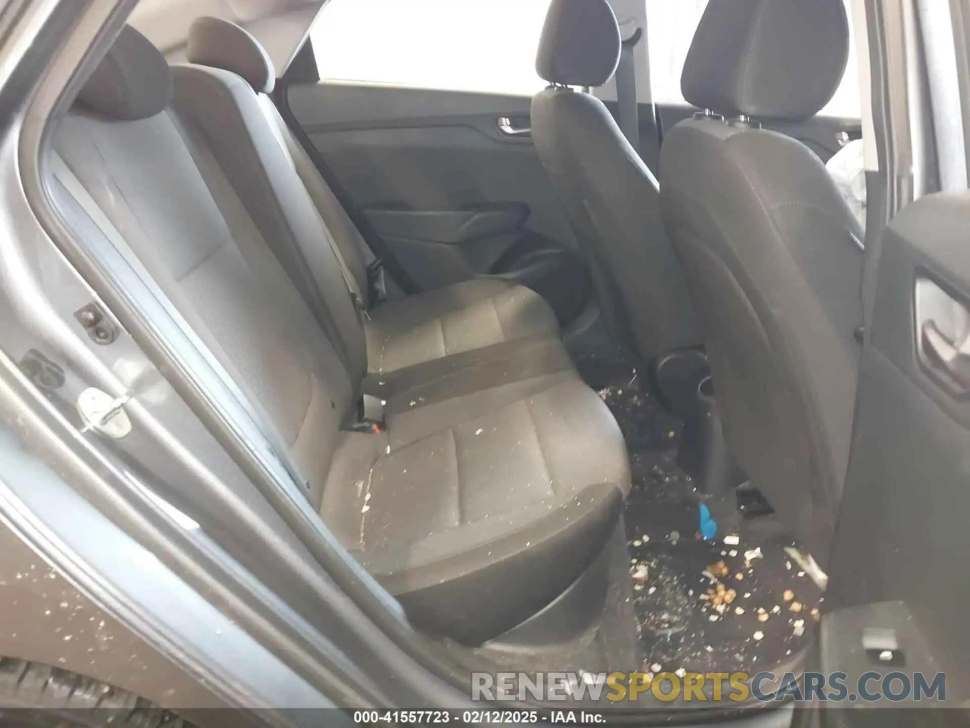 8 fotografías del automóvil dañado 3KPC24A31KE082502 HYUNDAI ACCENT 2019