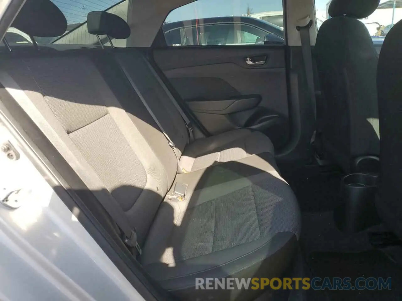 10 fotografías del automóvil dañado 3KPC24A31KE084816 HYUNDAI ACCENT 2019