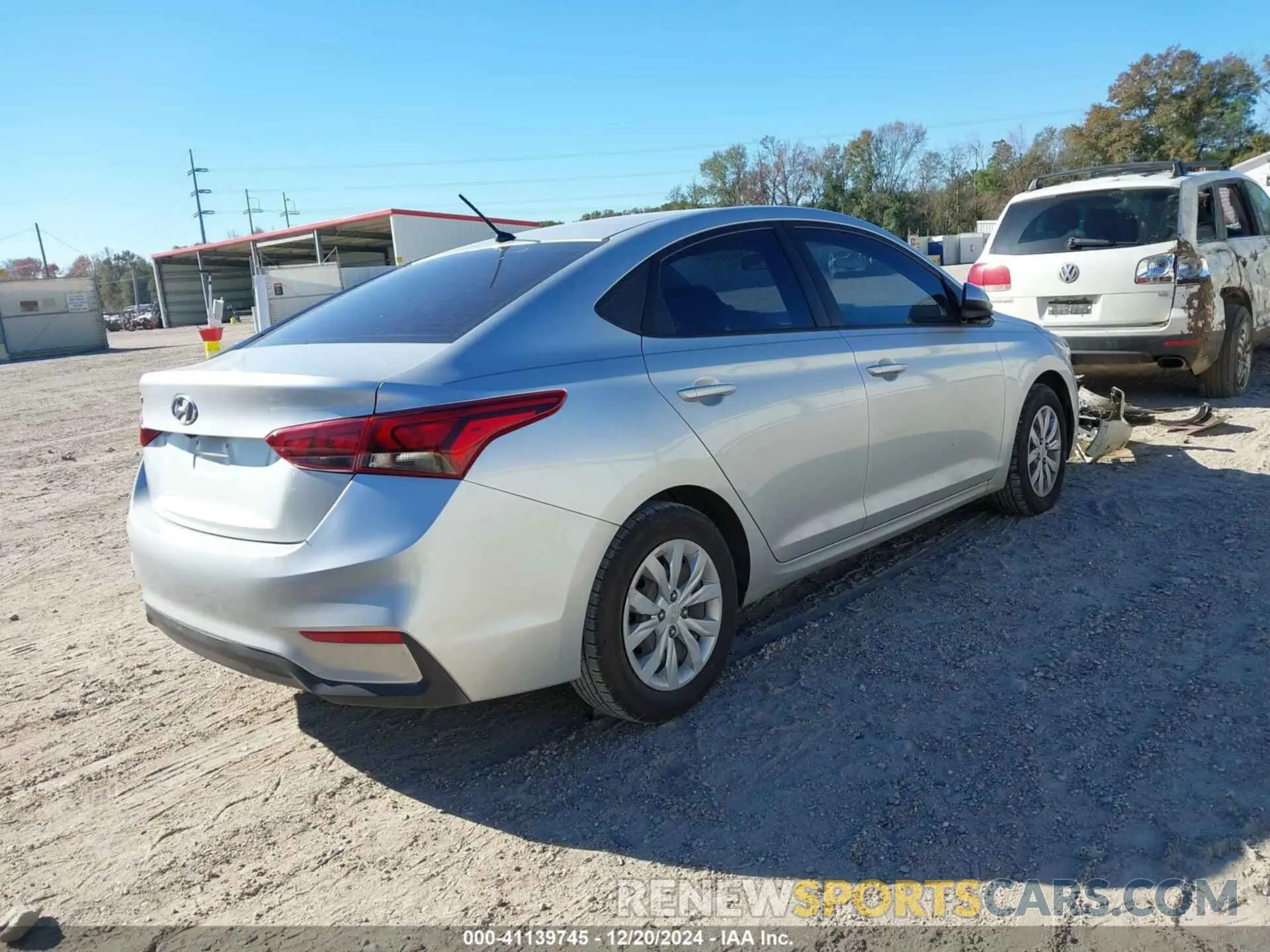 4 fotografías del automóvil dañado 3KPC24A32KE059777 HYUNDAI ACCENT 2019