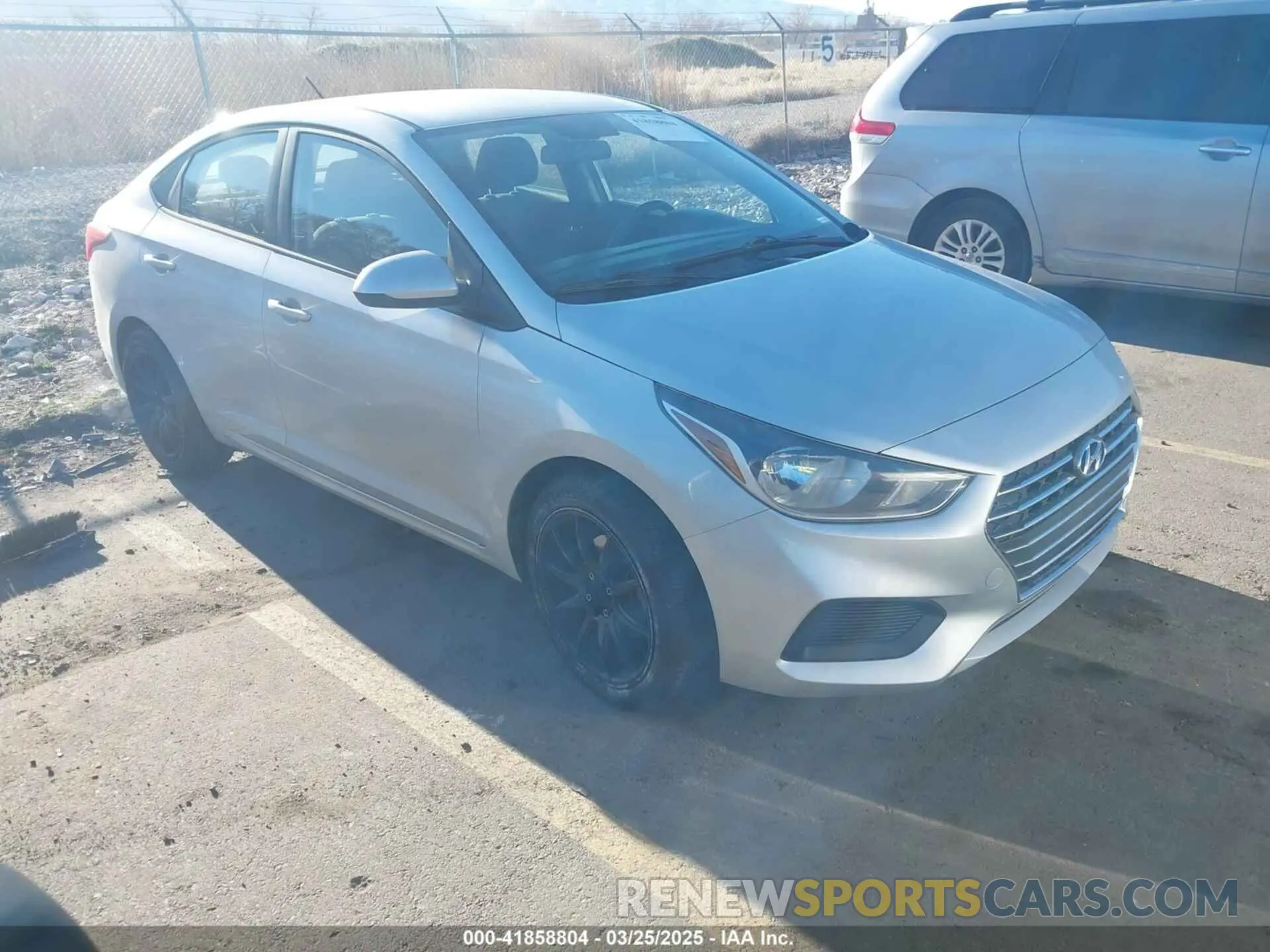 1 fotografías del automóvil dañado 3KPC24A32KE059830 HYUNDAI ACCENT 2019
