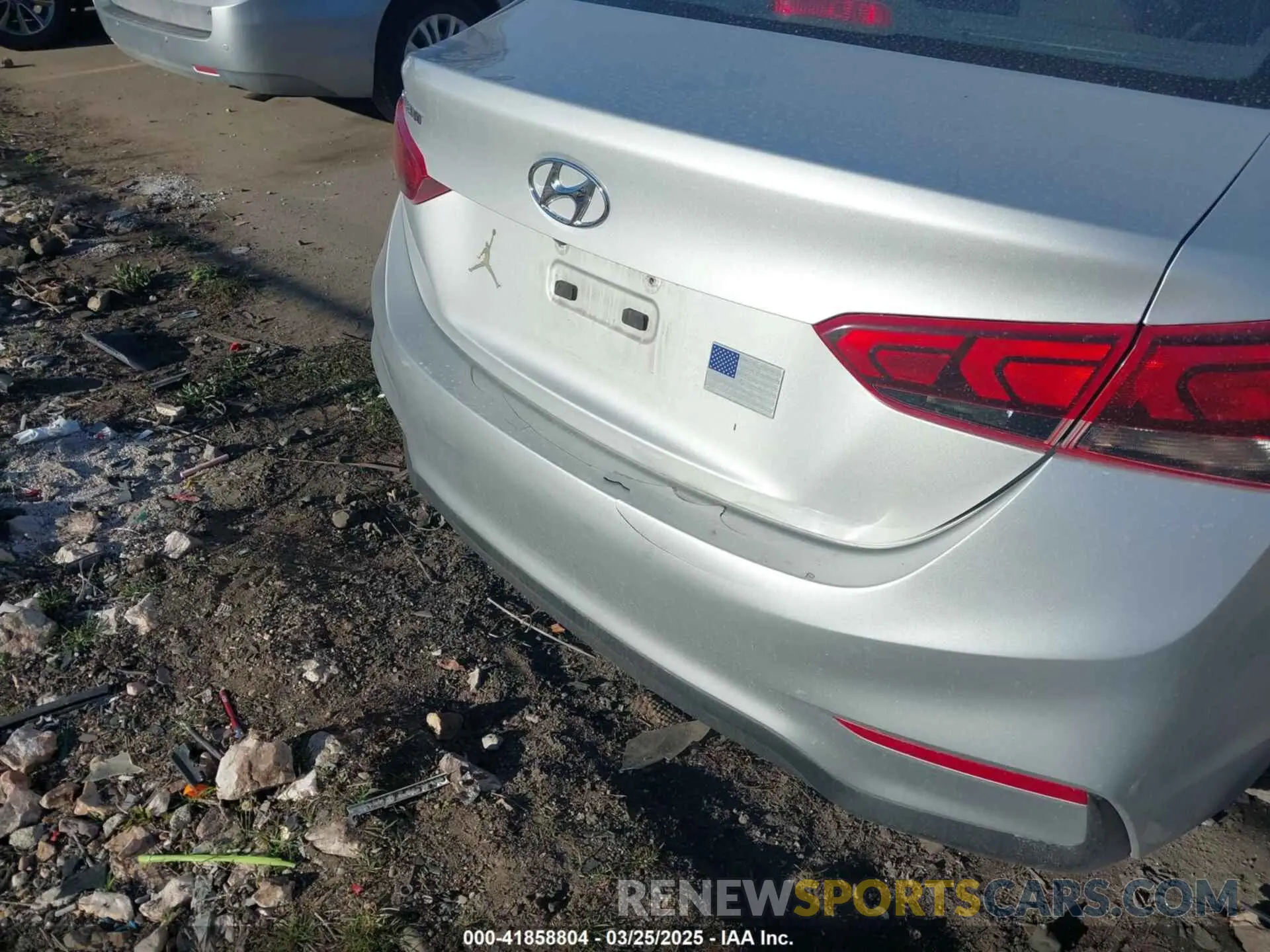 6 fotografías del automóvil dañado 3KPC24A32KE059830 HYUNDAI ACCENT 2019