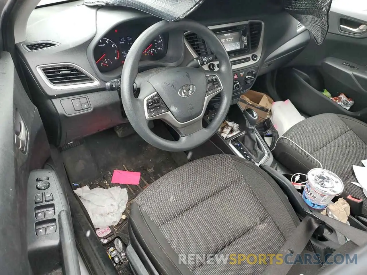 8 fotografías del automóvil dañado 3KPC24A32KE077096 HYUNDAI ACCENT 2019