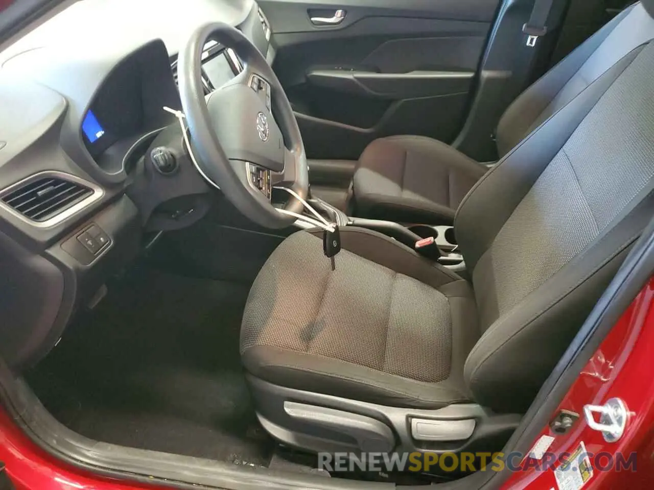 7 fotografías del automóvil dañado 3KPC24A32KE077647 HYUNDAI ACCENT 2019