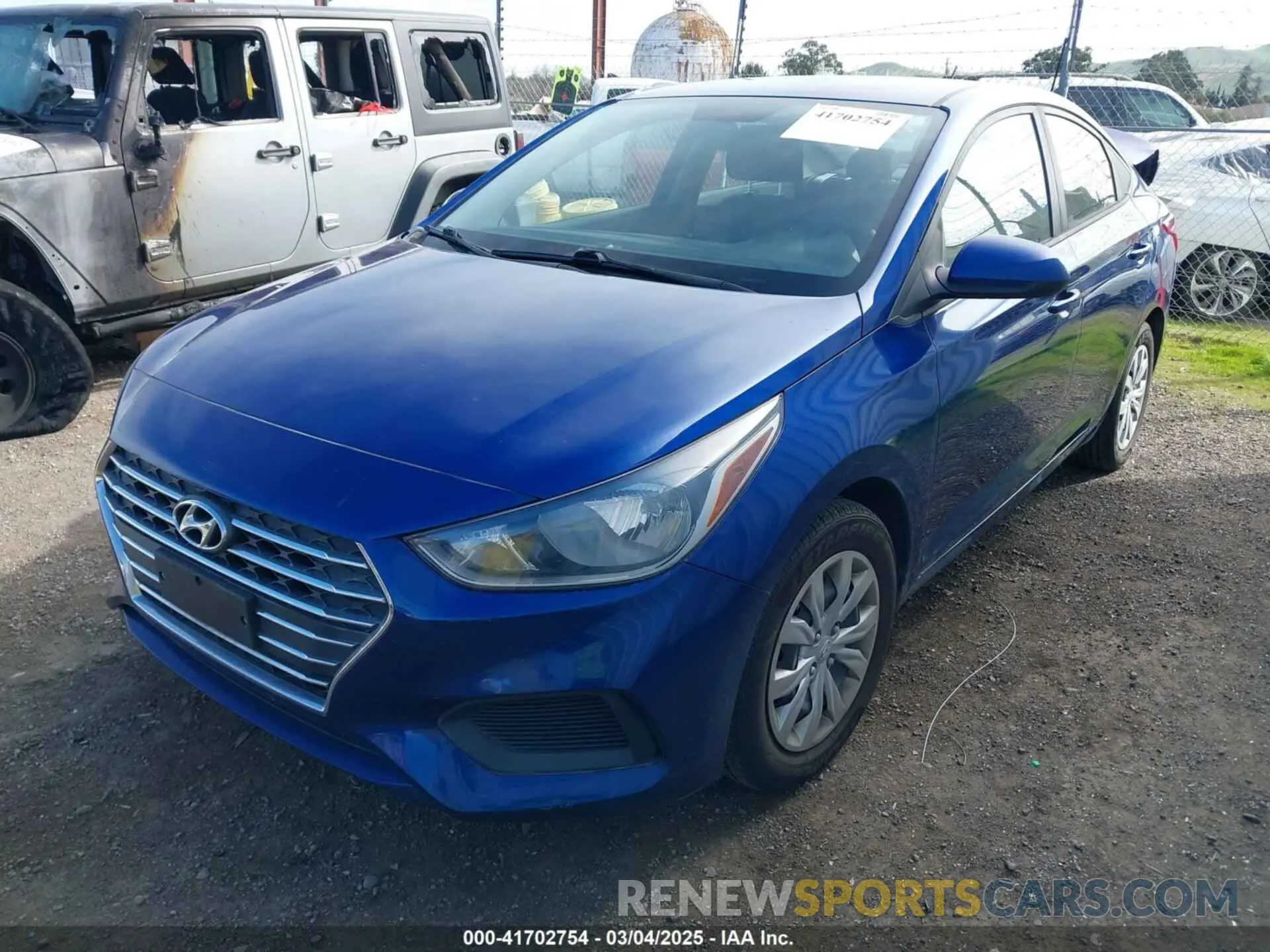 2 fotografías del automóvil dañado 3KPC24A33KE040414 HYUNDAI ACCENT 2019