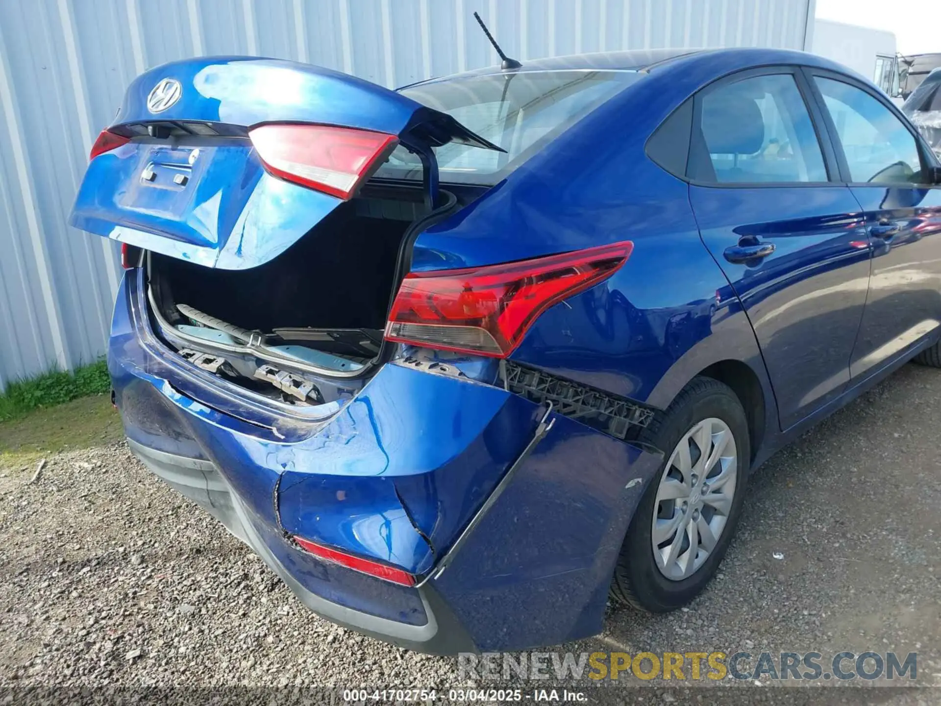 6 fotografías del automóvil dañado 3KPC24A33KE040414 HYUNDAI ACCENT 2019