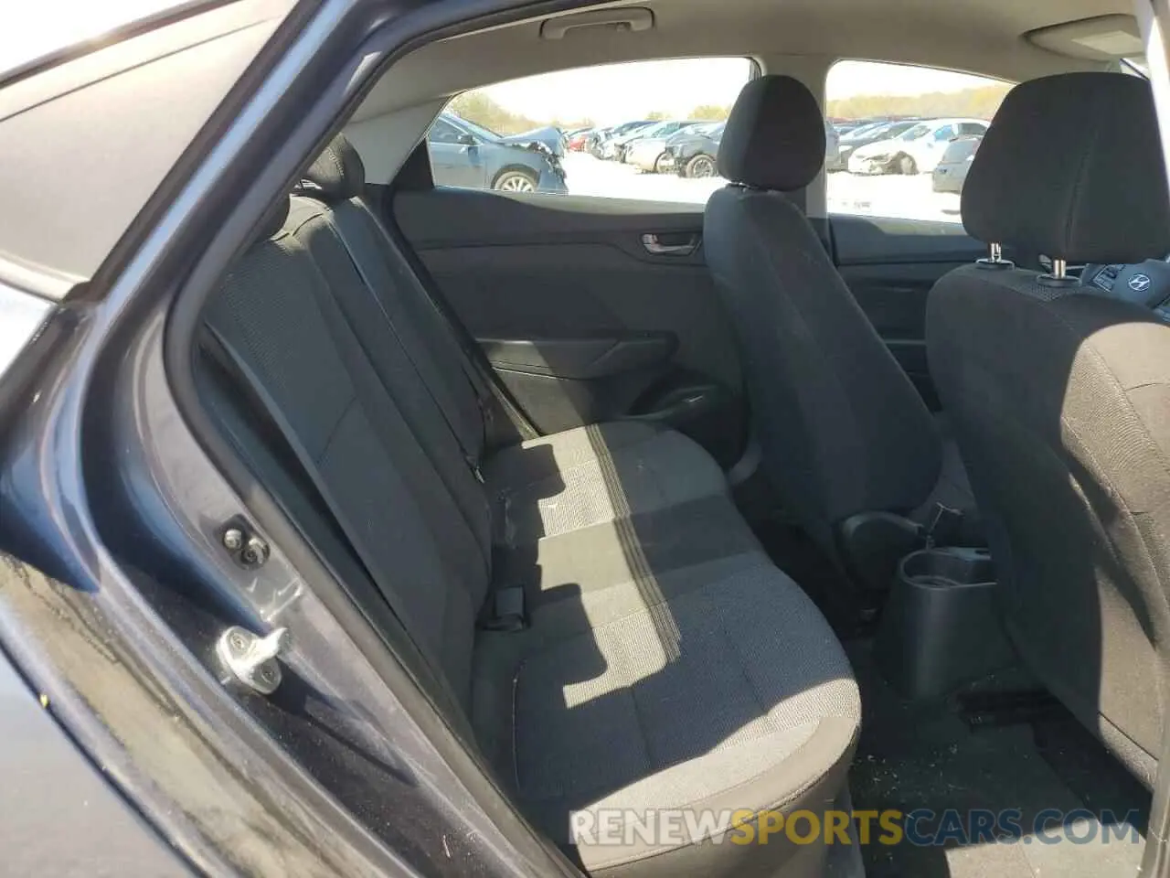 10 fotografías del automóvil dañado 3KPC24A33KE058668 HYUNDAI ACCENT 2019