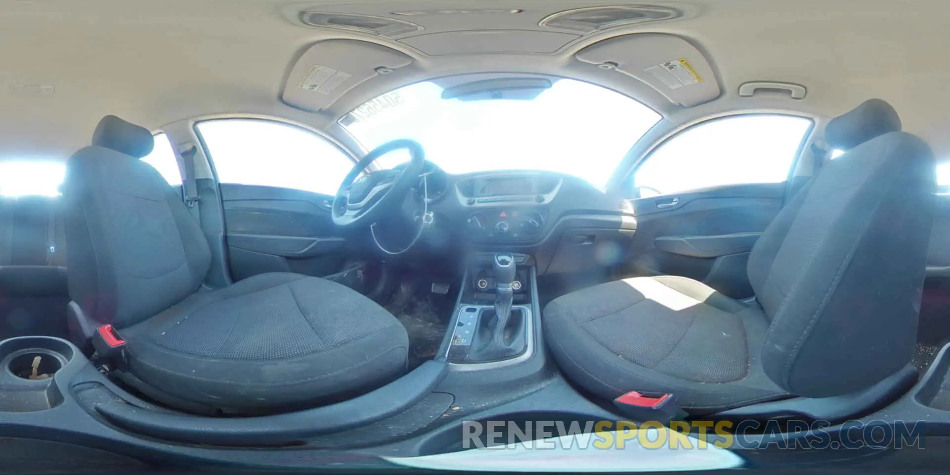 13 fotografías del automóvil dañado 3KPC24A33KE058668 HYUNDAI ACCENT 2019