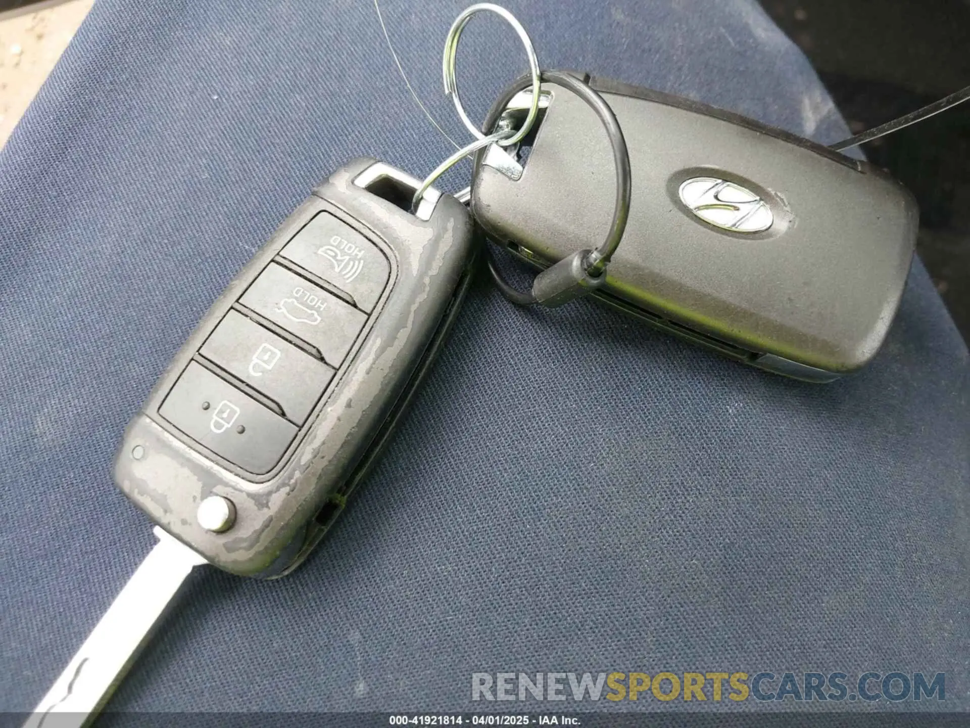 11 fotografías del automóvil dañado 3KPC24A33KE060162 HYUNDAI ACCENT 2019