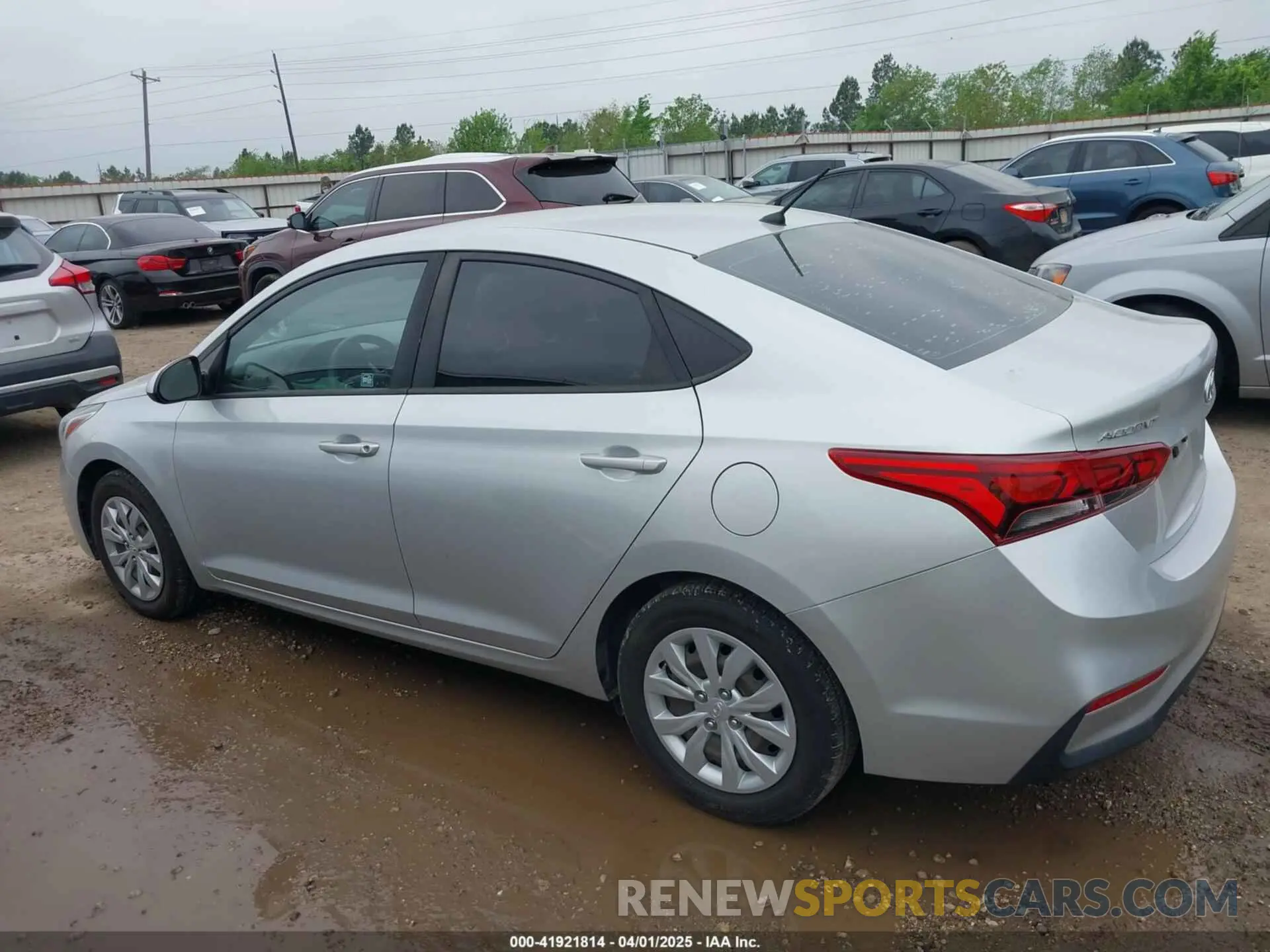14 fotografías del automóvil dañado 3KPC24A33KE060162 HYUNDAI ACCENT 2019