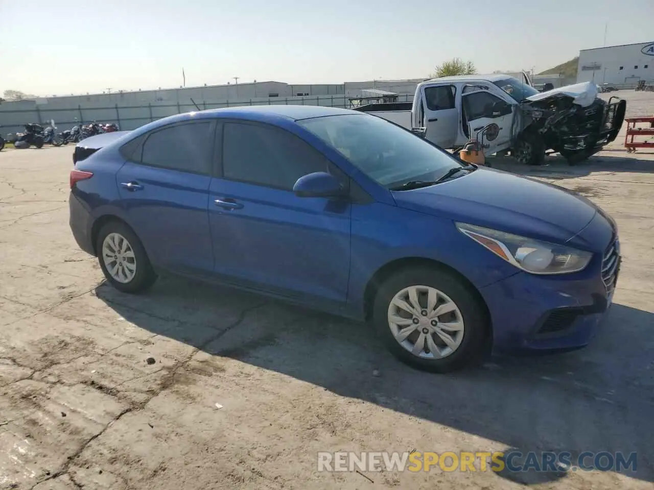 4 fotografías del automóvil dañado 3KPC24A33KE075650 HYUNDAI ACCENT 2019