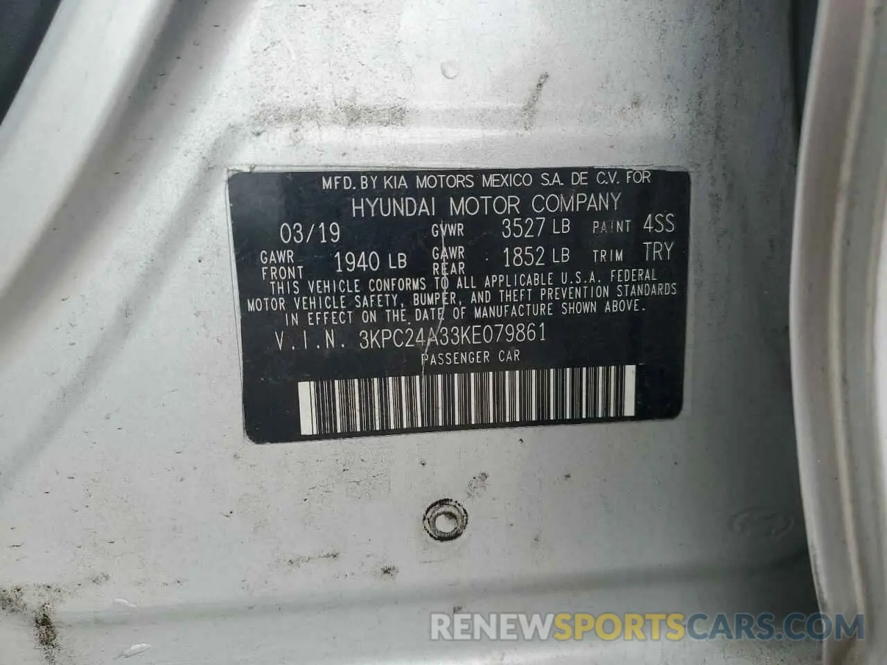 12 fotografías del automóvil dañado 3KPC24A33KE079861 HYUNDAI ACCENT 2019