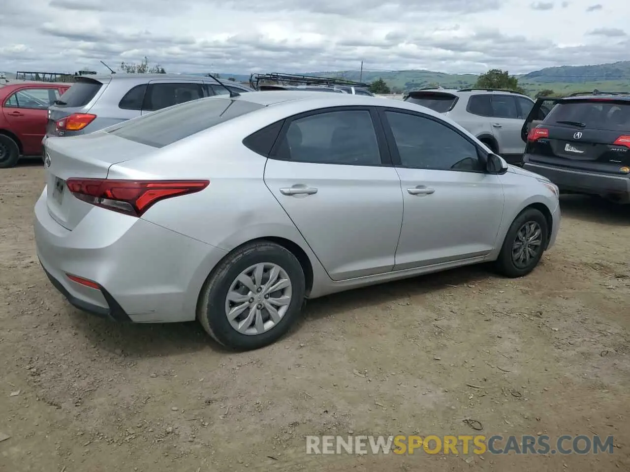 3 fotografías del automóvil dañado 3KPC24A33KE084235 HYUNDAI ACCENT 2019