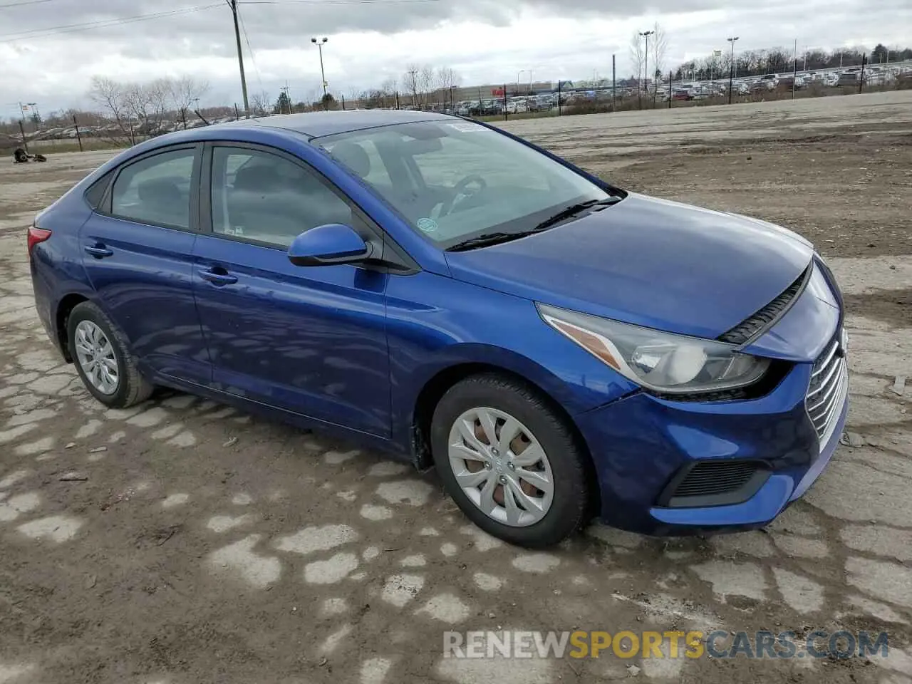 4 fotografías del automóvil dañado 3KPC24A34KE055312 HYUNDAI ACCENT 2019