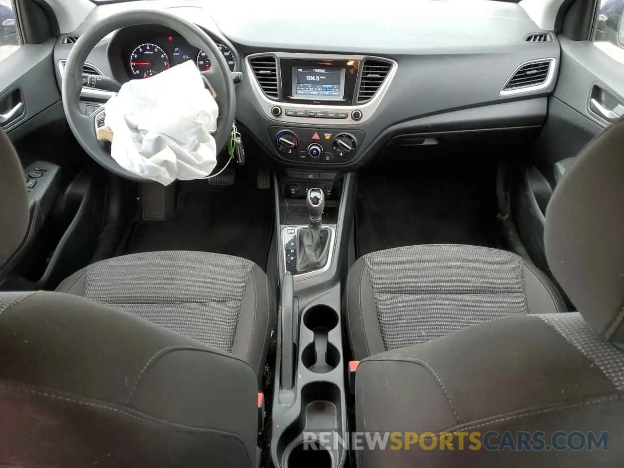 8 fotografías del automóvil dañado 3KPC24A34KE055312 HYUNDAI ACCENT 2019