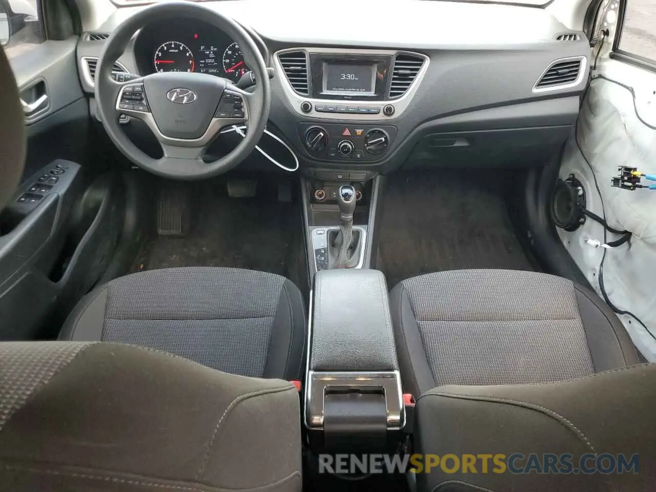 8 fotografías del automóvil dañado 3KPC24A34KE066598 HYUNDAI ACCENT 2019
