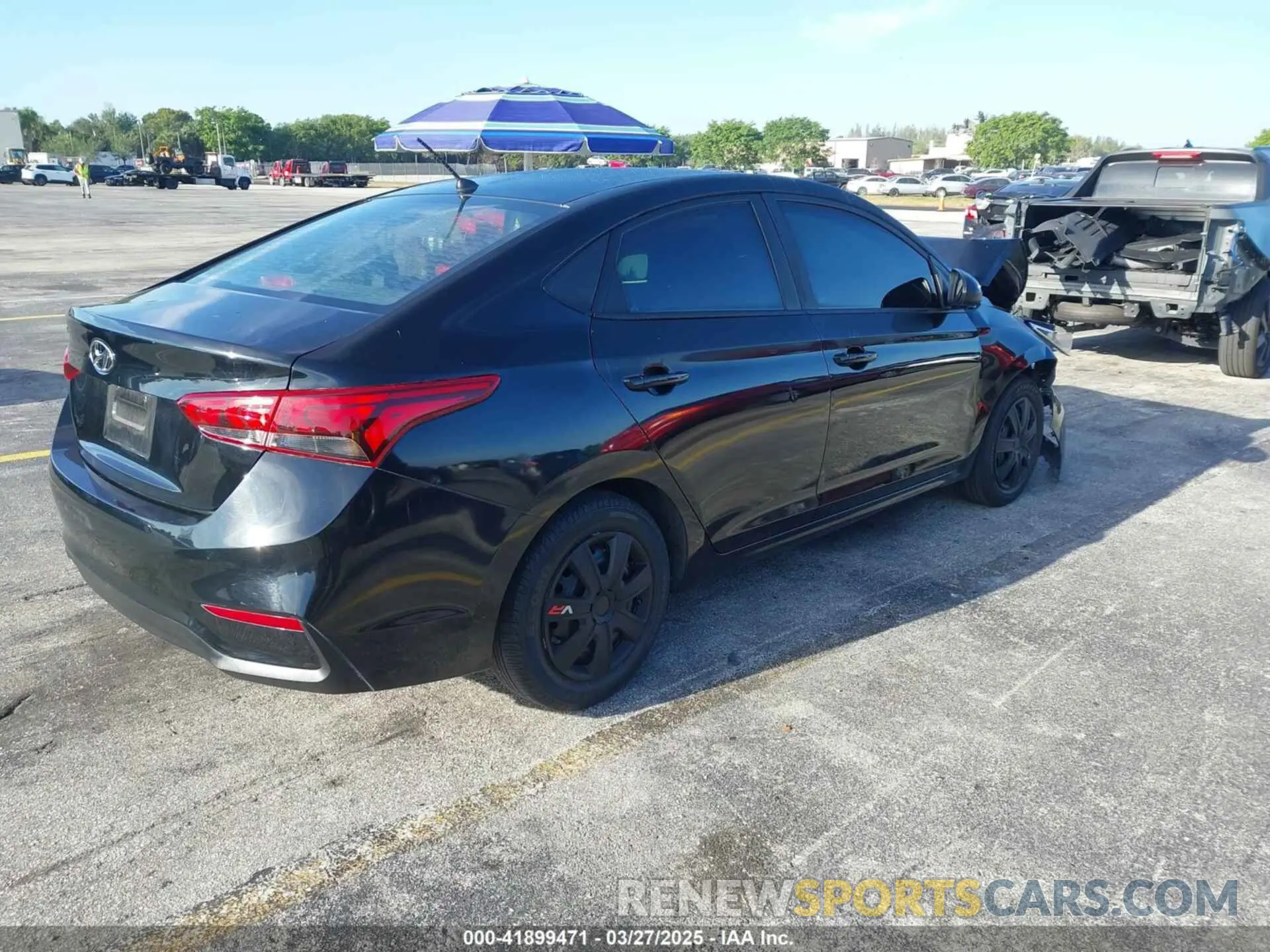 4 fotografías del automóvil dañado 3KPC24A34KE080078 HYUNDAI ACCENT 2019