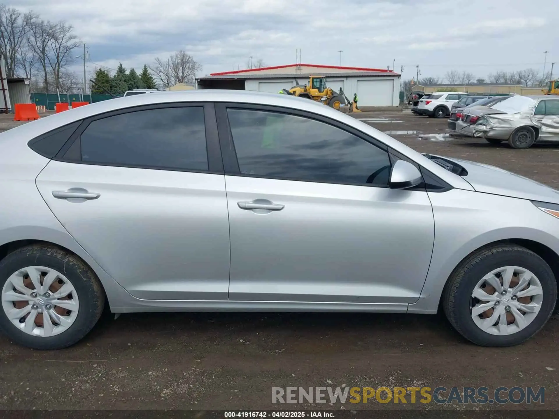 13 fotografías del automóvil dañado 3KPC24A35KE052161 HYUNDAI ACCENT 2019