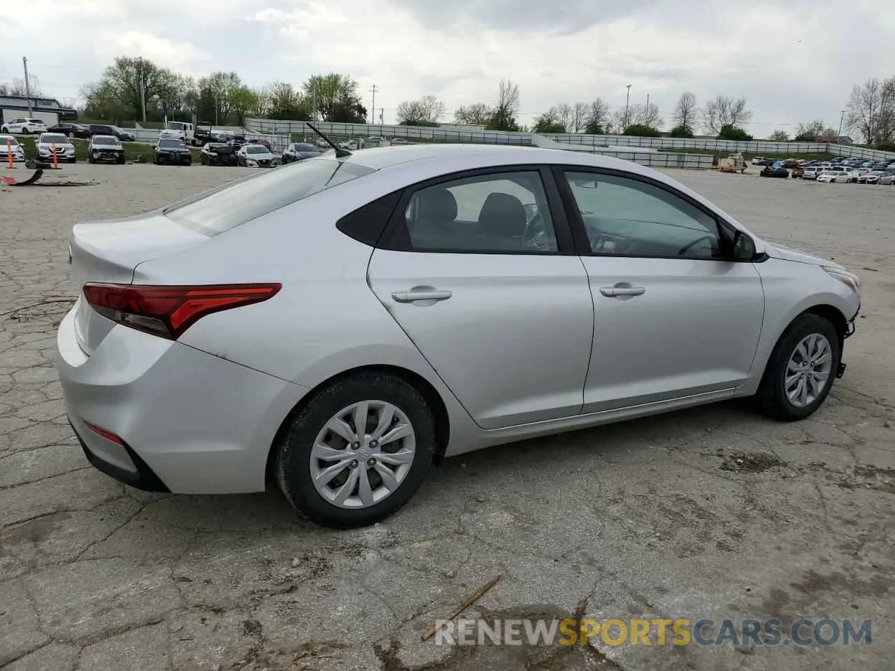 3 fotografías del automóvil dañado 3KPC24A35KE060230 HYUNDAI ACCENT 2019