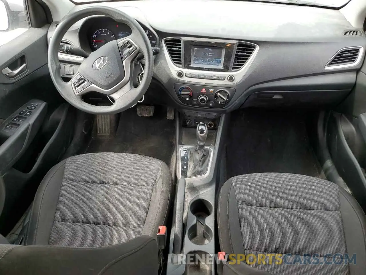 8 fotografías del automóvil dañado 3KPC24A35KE060230 HYUNDAI ACCENT 2019
