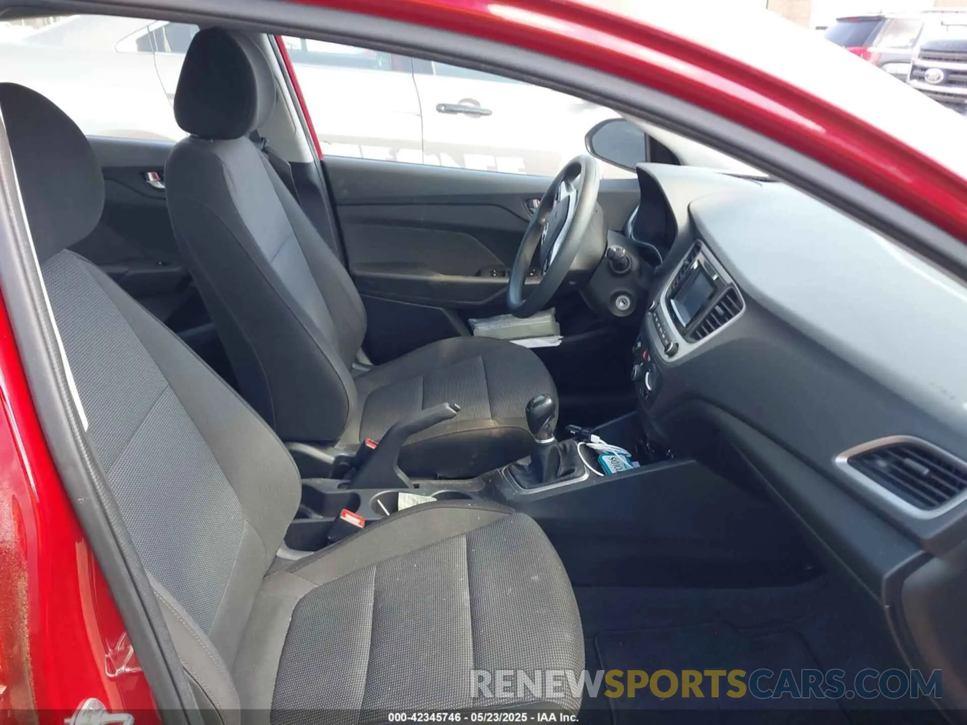 5 fotografías del automóvil dañado 3KPC24A35KE064617 HYUNDAI ACCENT 2019