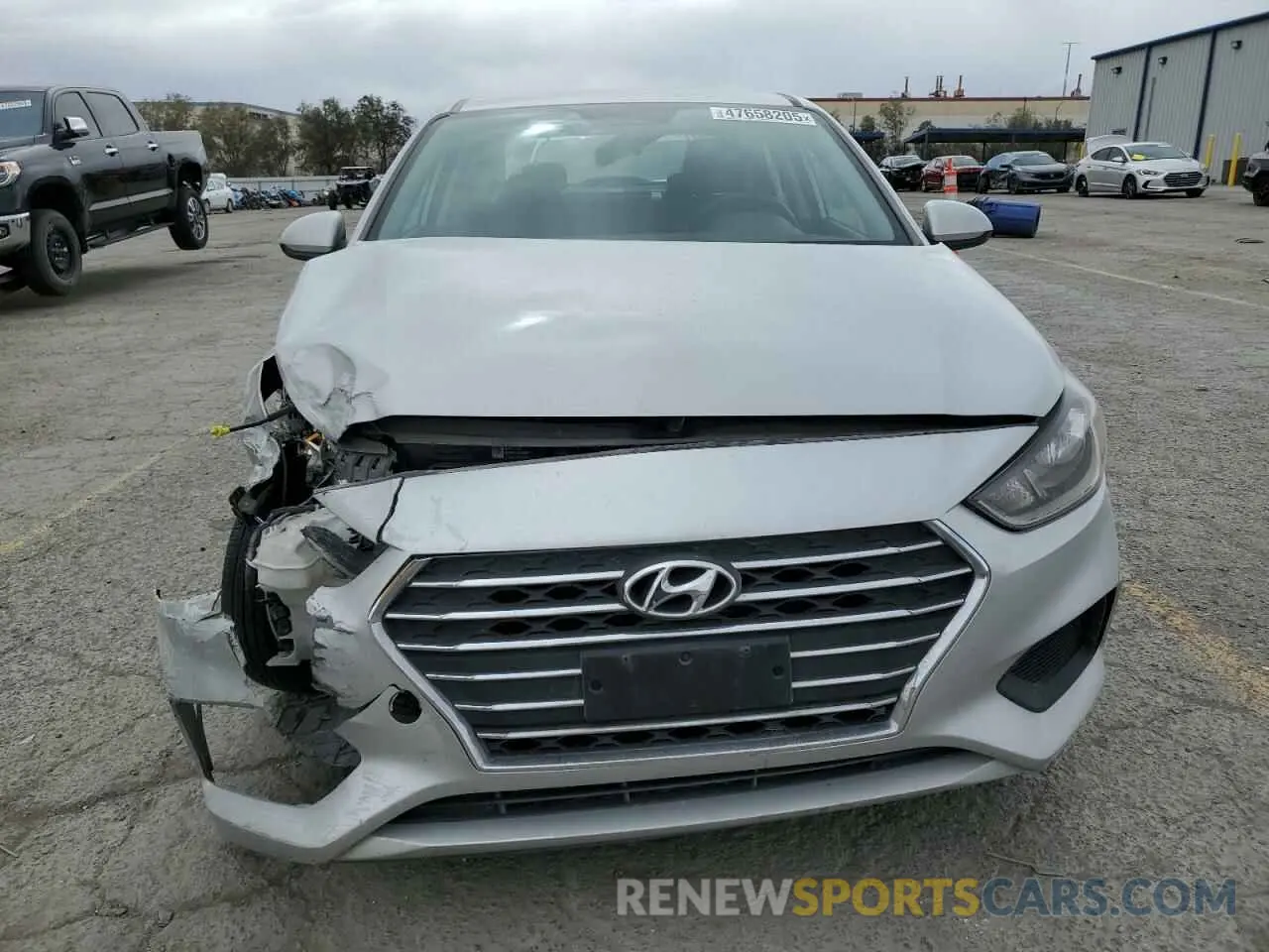5 fotografías del automóvil dañado 3KPC24A35KE073687 HYUNDAI ACCENT 2019
