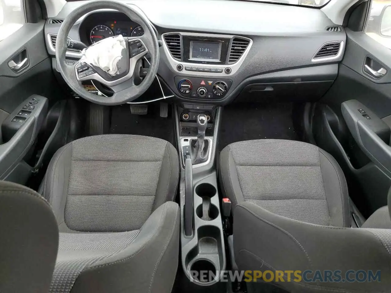 8 fotografías del automóvil dañado 3KPC24A35KE073687 HYUNDAI ACCENT 2019