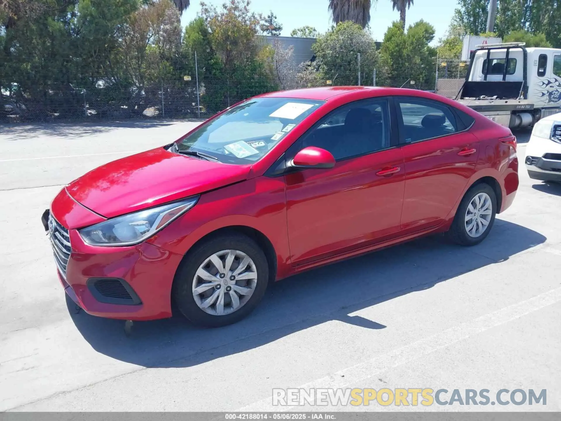 2 fotografías del automóvil dañado 3KPC24A35KE076749 HYUNDAI ACCENT 2019