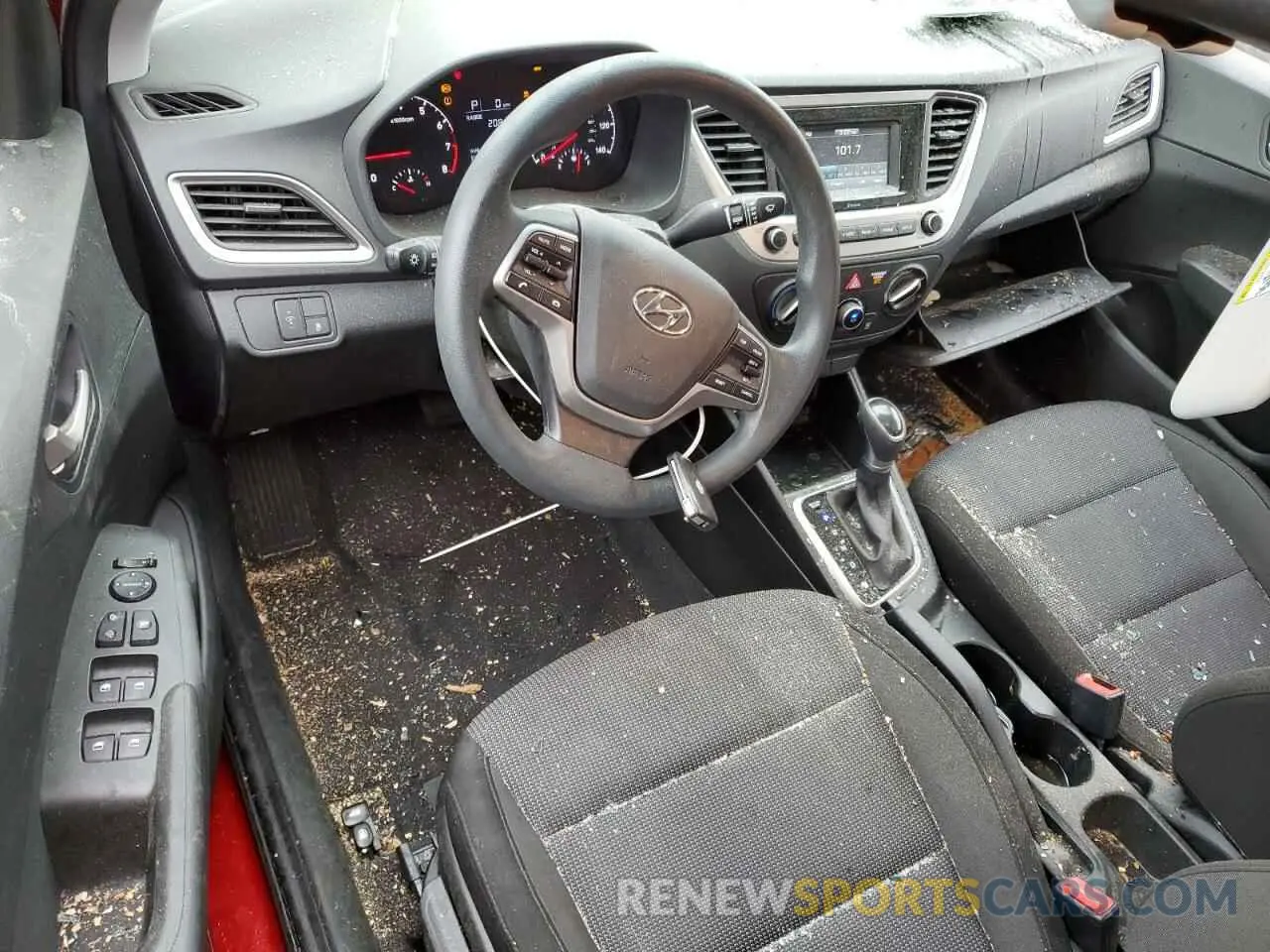 8 fotografías del automóvil dañado 3KPC24A35KE083992 HYUNDAI ACCENT 2019